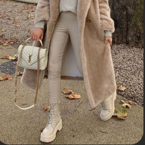 All white heeled boots - Picture 7 of 10